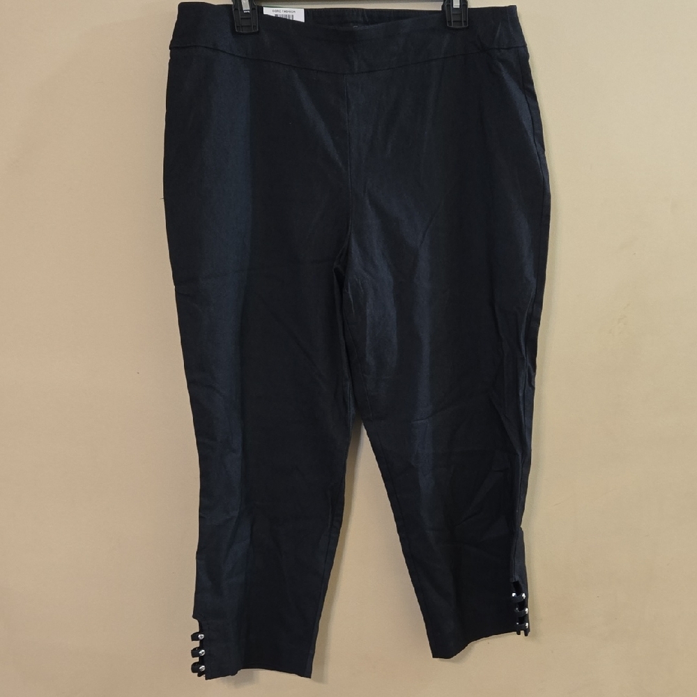 JM Collection Waverly Denim Capris